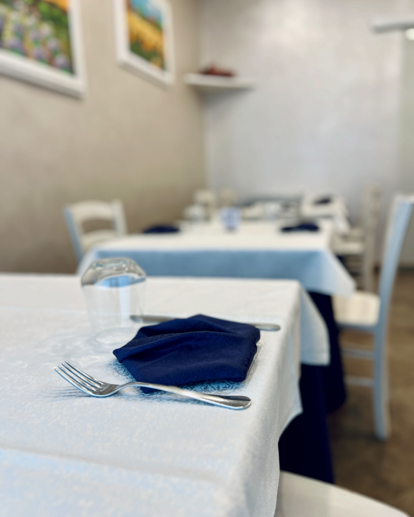 The interior of the Cristal Pizzeria Ristorante